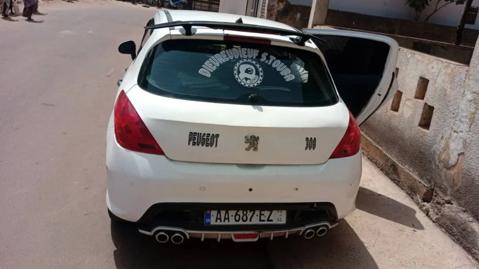 Peugeot 308 2010 Blanc cassé